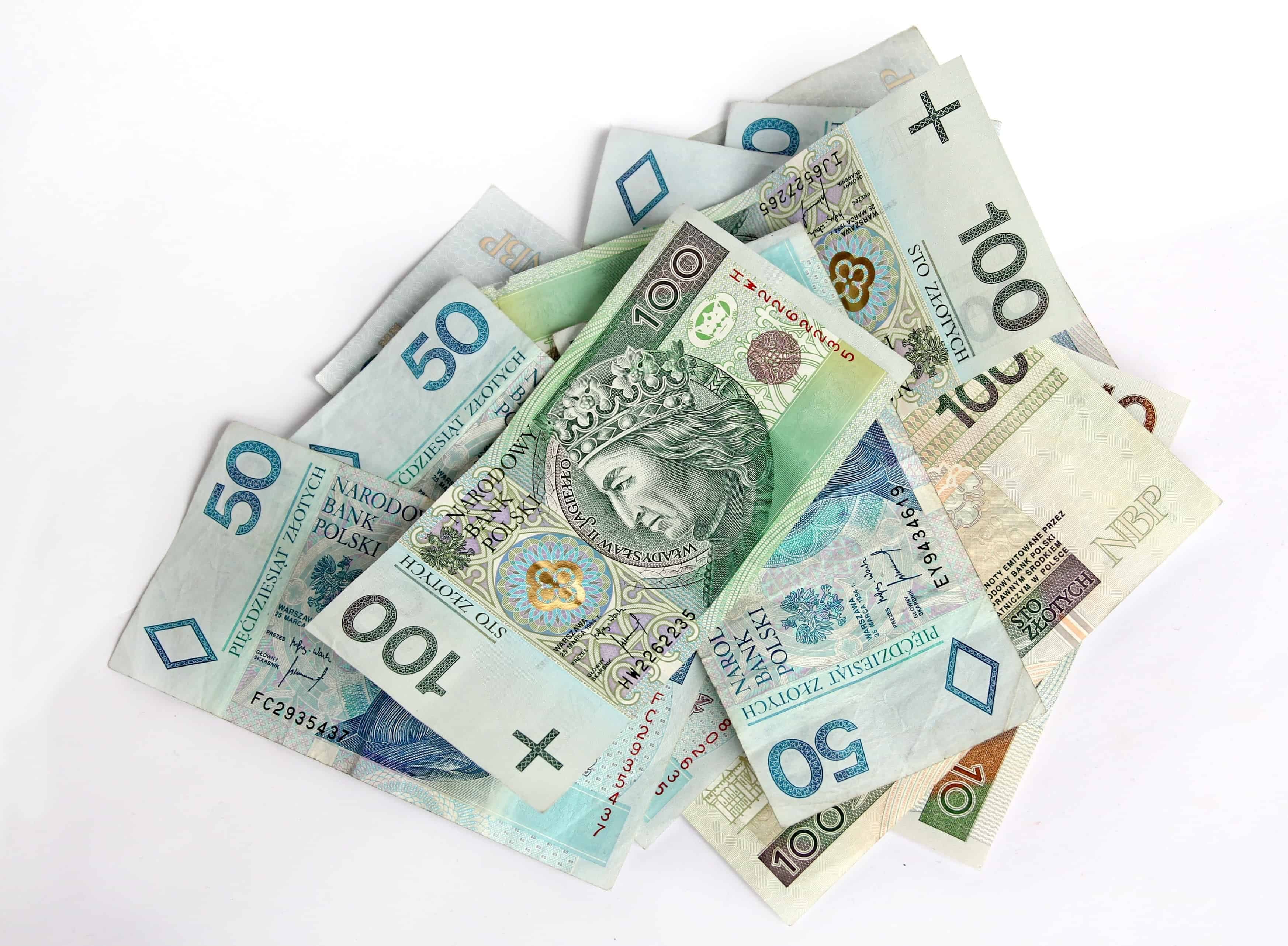 Płaca minimalna 2019 pięćdziesiąt plus, a pięćset minus