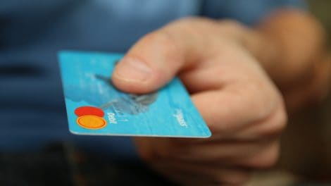 Kredyt a pożyczka – czym się różnią